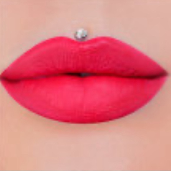 Jeffree Star Other - Jeffree star Velour Liquid Lipstick CHERRY WET